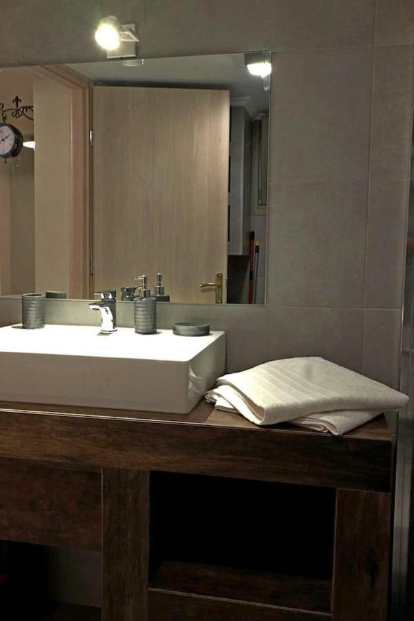 Historical Center House Apartment Превеза Екстериор снимка