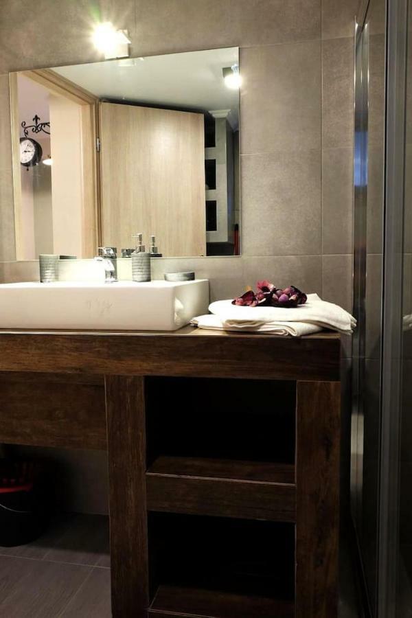 Historical Center House Apartment Превеза Екстериор снимка